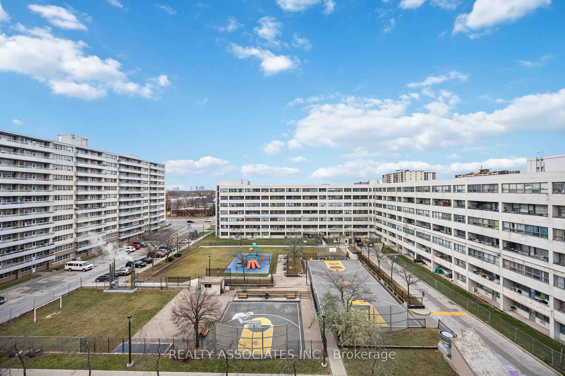 Photo 28 of Unit 811, 180 Markham Road, Scarborough, Scarborough Village — HOMEH