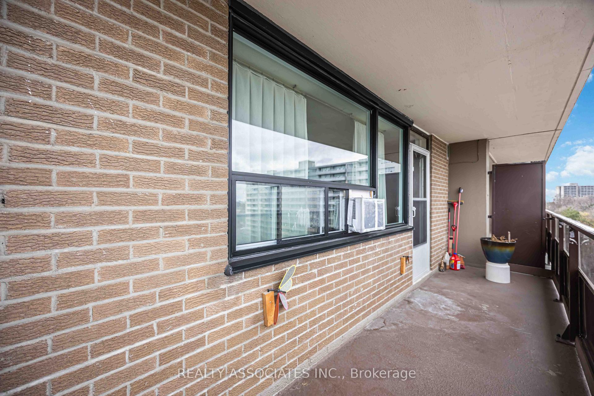 Photo 29 of Unit 811, 180 Markham Road, Scarborough, Scarborough Village — HOMEH