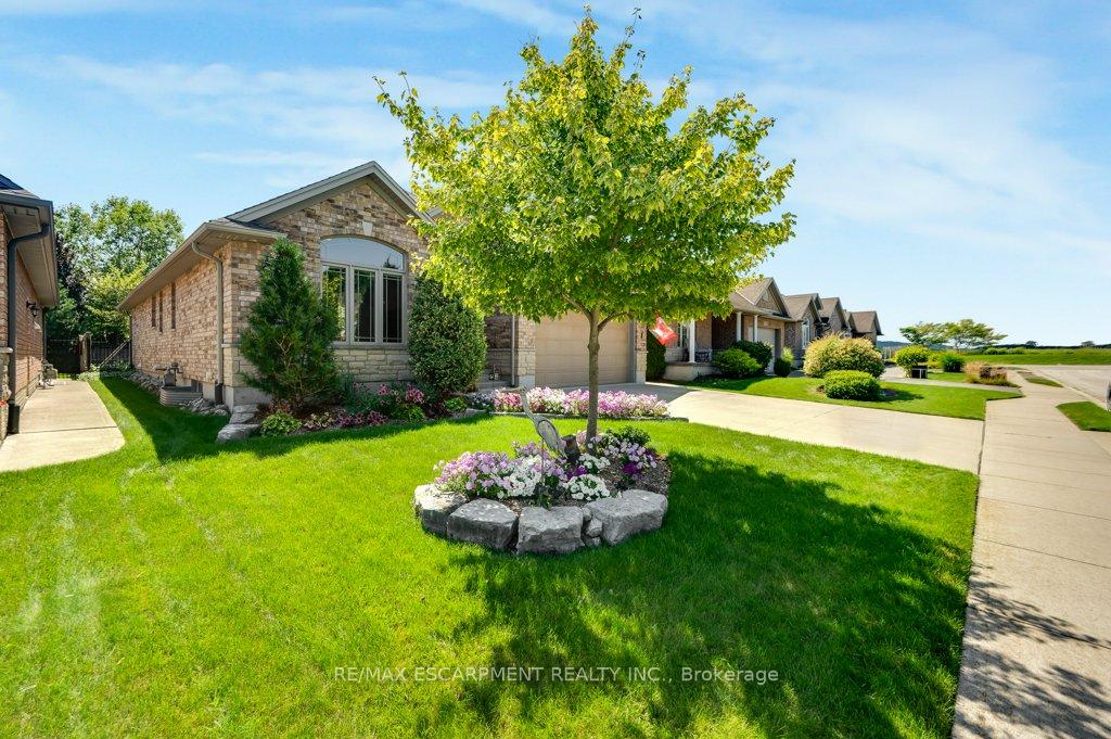 Photo 3 of 100 Willowdale Crescent, Norfolk, Port Dover — HOMEH