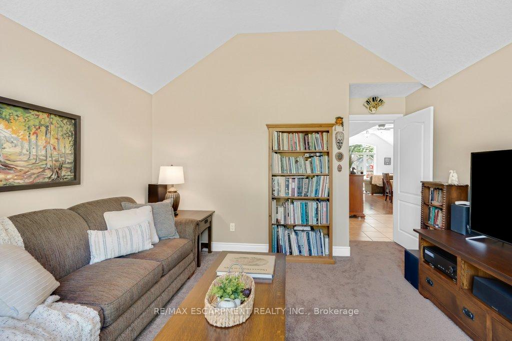 Photo 8 of 100 Willowdale Crescent, Norfolk, Port Dover — HOMEH