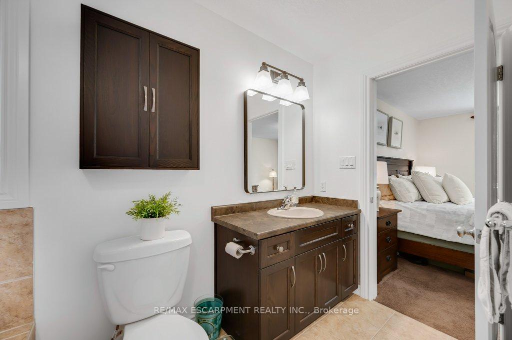 Photo 21 of 100 Willowdale Crescent, Norfolk, Port Dover — HOMEH