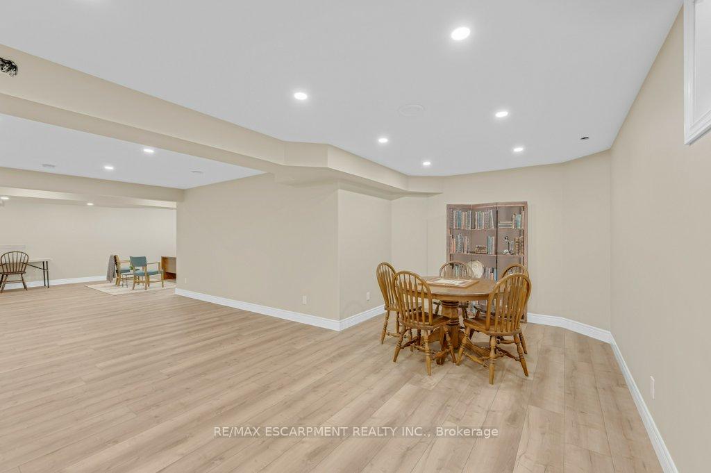 Photo 31 of 100 Willowdale Crescent, Norfolk, Port Dover — HOMEH