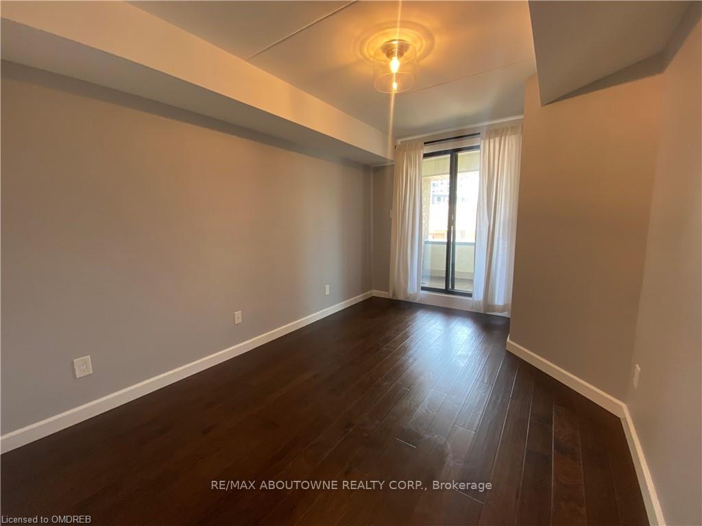 Photo 11 of Unit 305, 100 Bronte Road, Oakville, Bronte — HOMEH