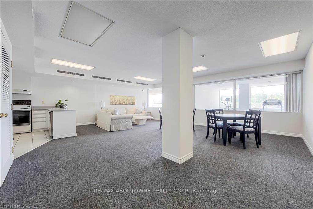 Photo 19 of Unit 305, 100 Bronte Road, Oakville, Bronte — HOMEH