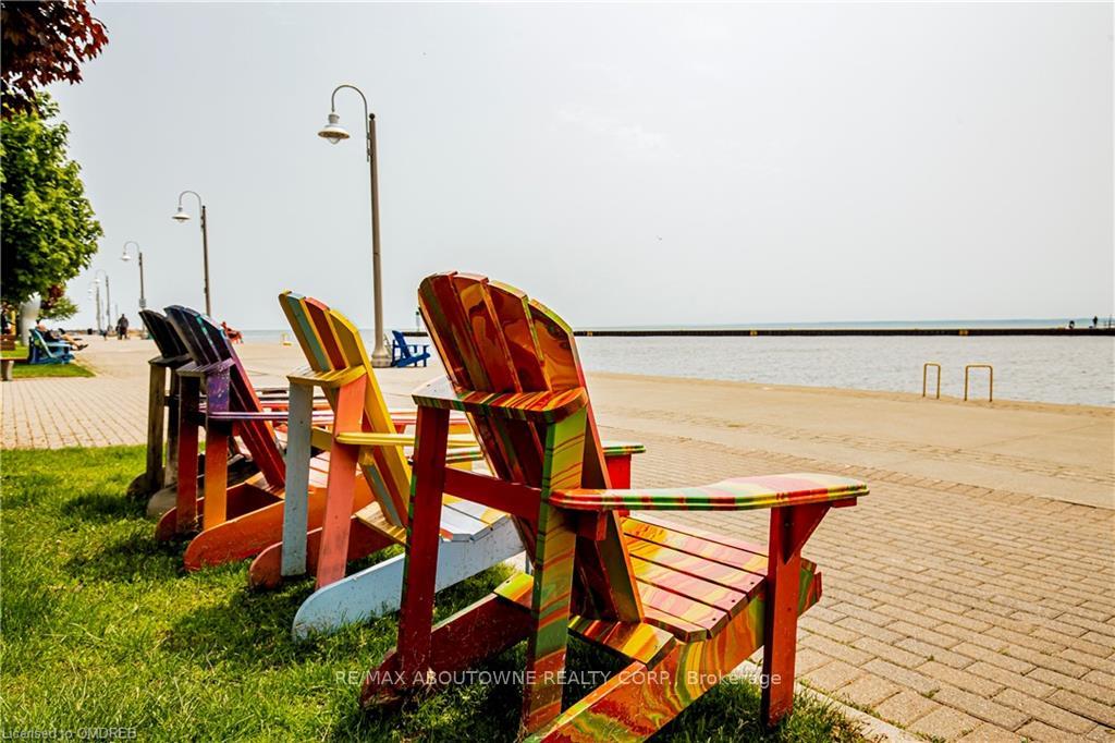 Photo 24 of Unit 305, 100 Bronte Road, Oakville, Bronte — HOMEH