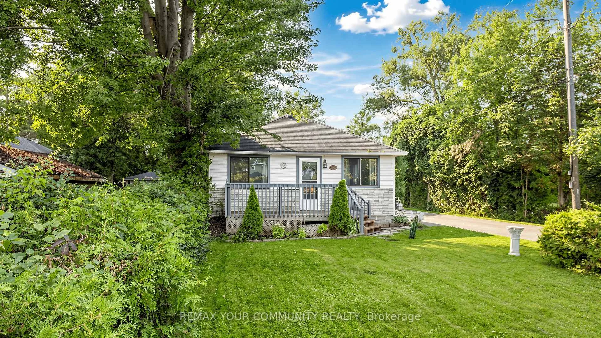 Photo 7 of 546 Lake Drive S, Georgina, Keswick South — HOMEH