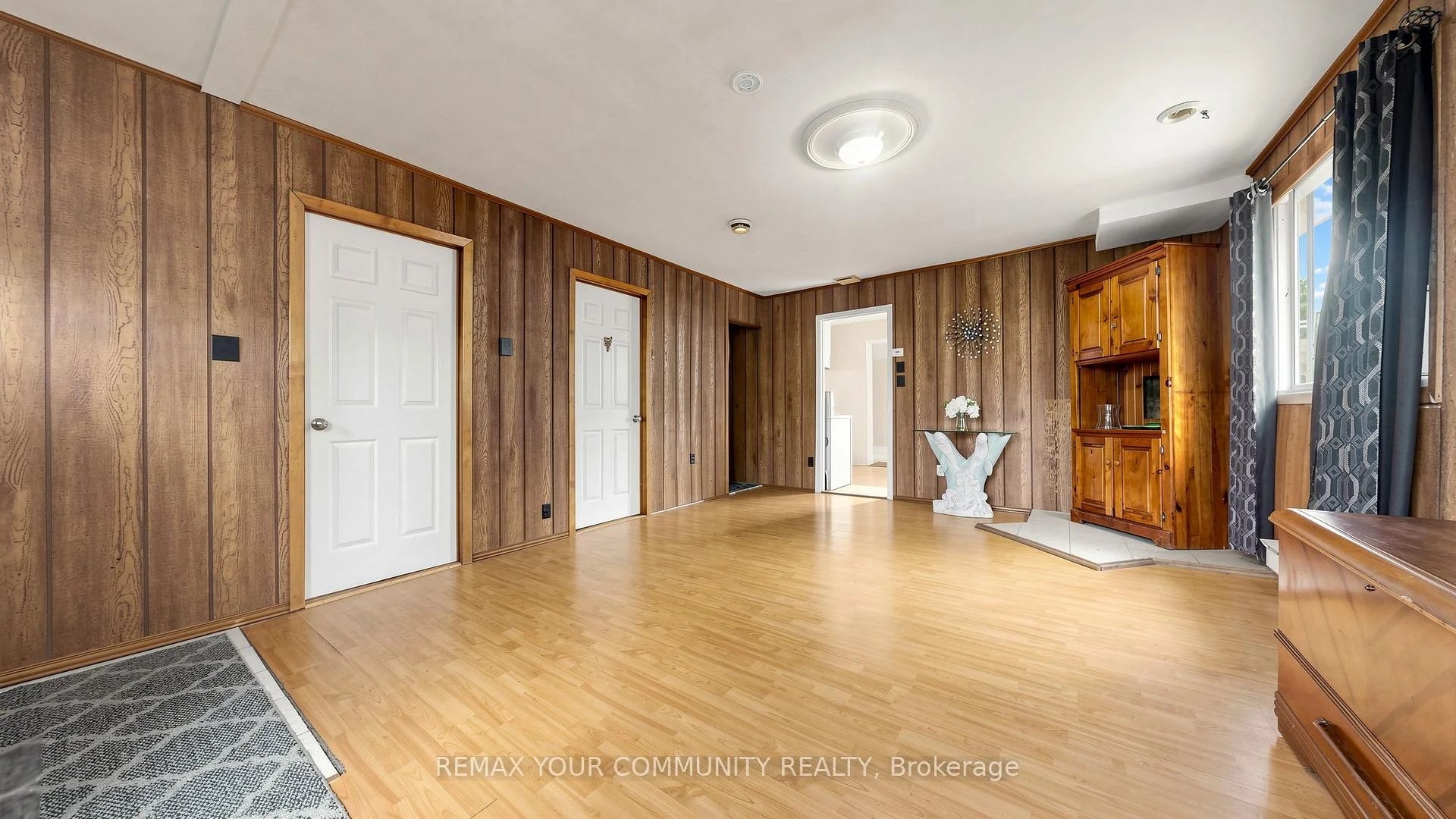 Photo 13 of 546 Lake Drive S, Georgina, Keswick South — HOMEH