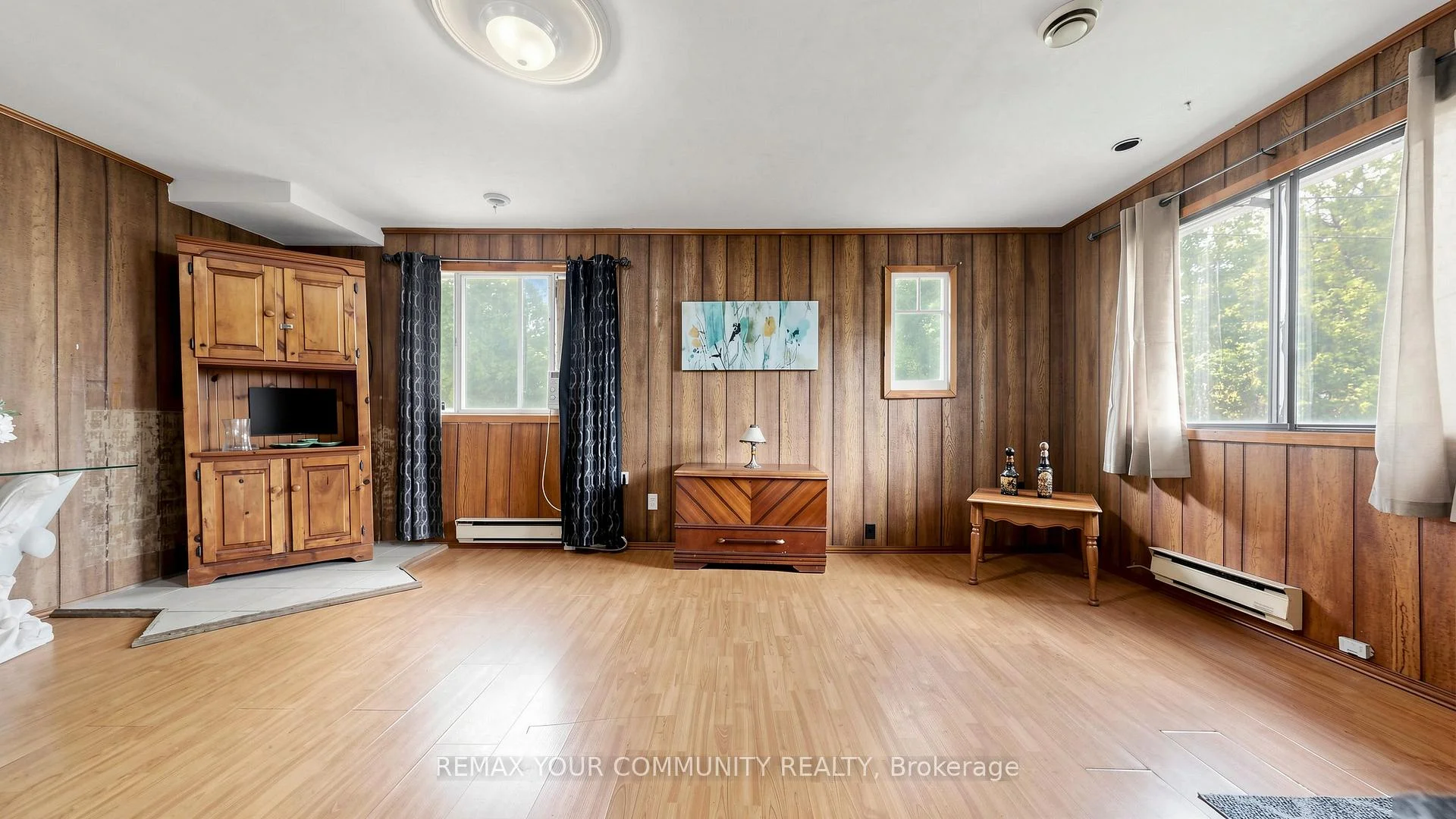 Photo 16 of 546 Lake Drive S, Georgina, Keswick South — HOMEH