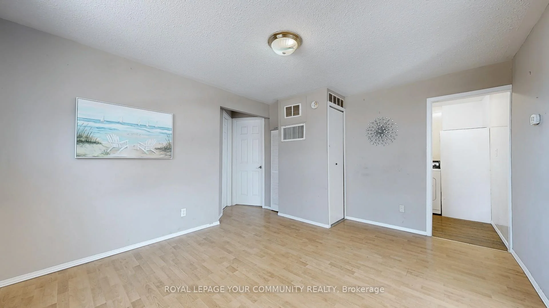 Photo 36 of 546 Lake Drive S, Georgina, Keswick South — HOMEH