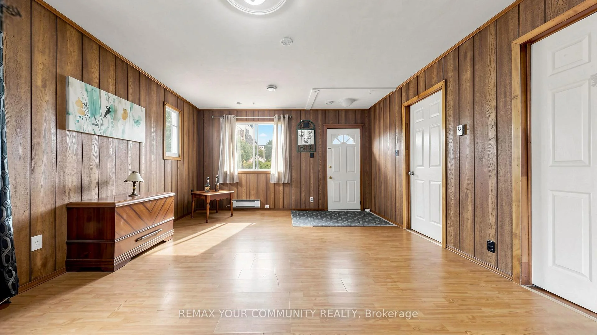 Photo 27 of 546 Lake Drive S, Georgina, Keswick South — HOMEH