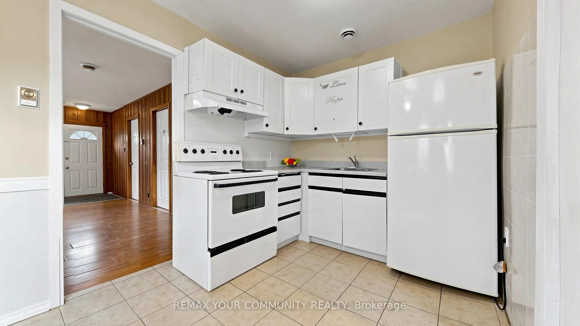 Photo 31 of 546 Lake Drive S, Georgina, Keswick South — HOMEH