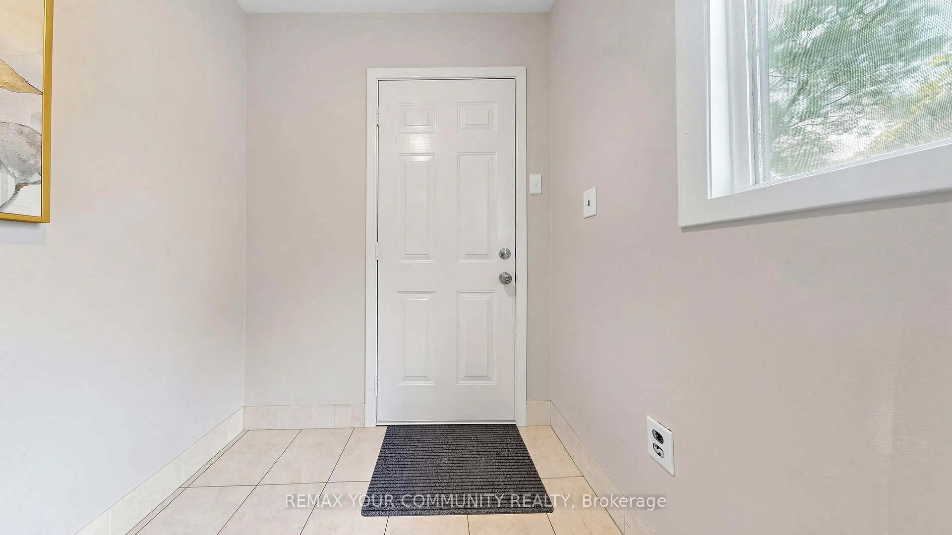 Photo 63 of 546 Lake Drive S, Georgina, Keswick South — HOMEH