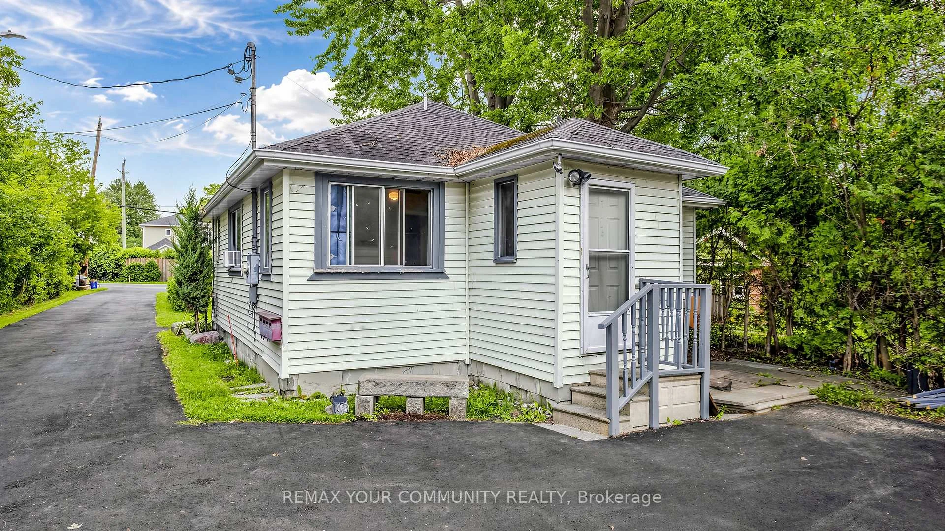Photo 69 of 546 Lake Drive S, Georgina, Keswick South — HOMEH