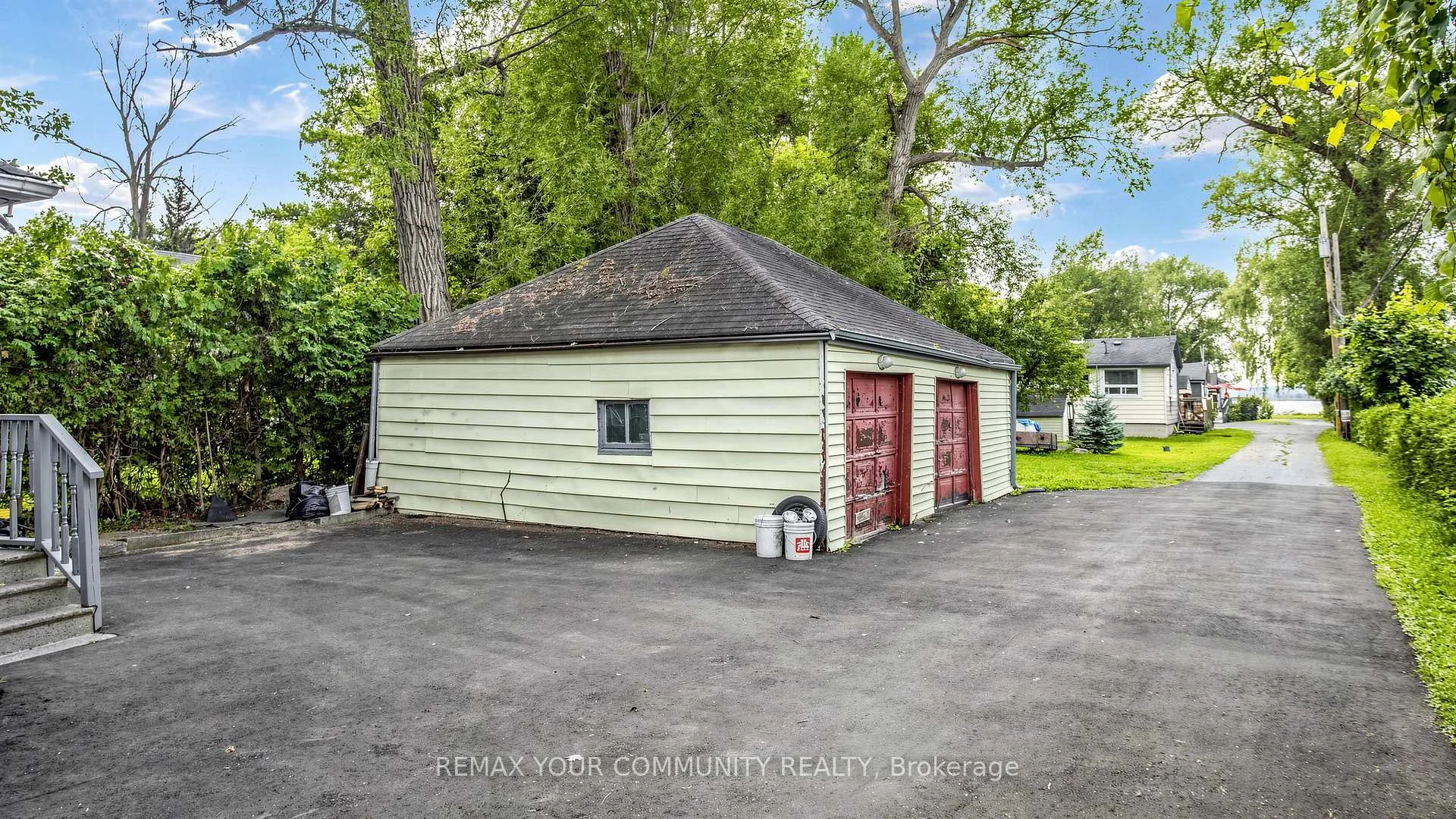 Photo 70 of 546 Lake Drive S, Georgina, Keswick South — HOMEH