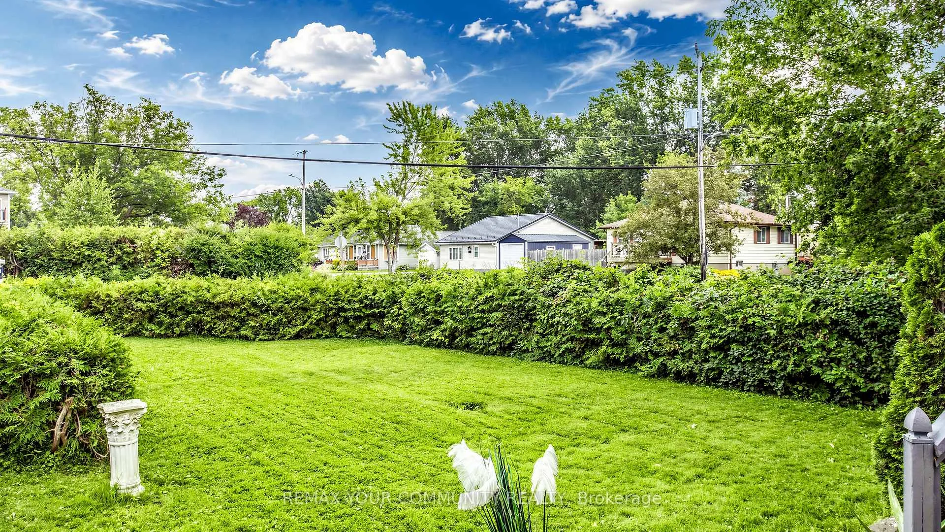 Photo 71 of 546 Lake Drive S, Georgina, Keswick South — HOMEH
