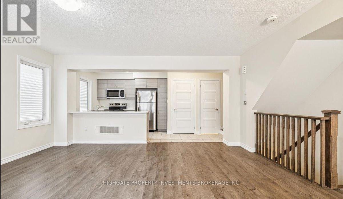 Photo 6 of 107 Lemieux Court, Milton, Ford — HOMEH