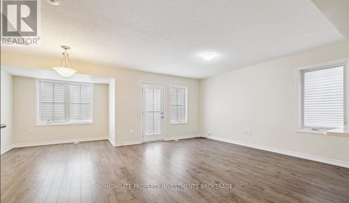 Photo 7 of 107 Lemieux Court, Milton, Ford — HOMEH