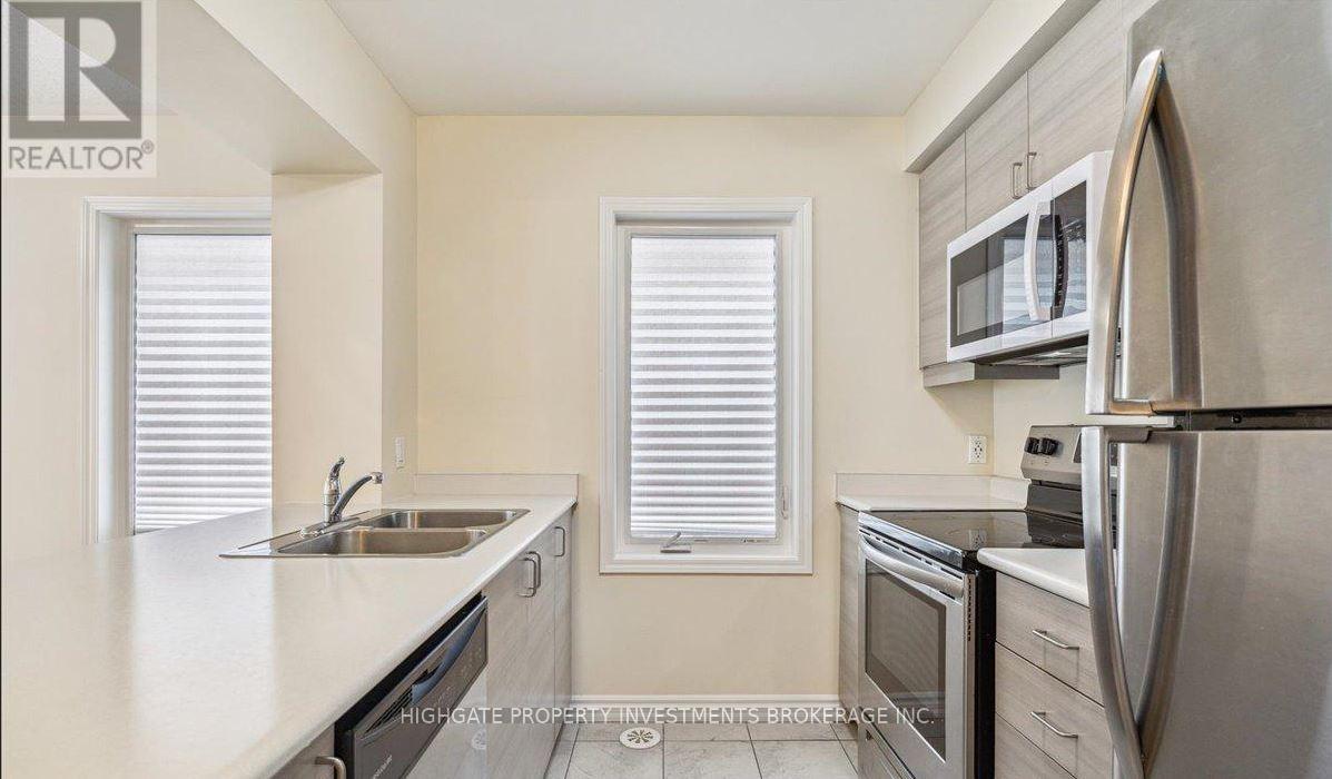 Photo 11 of 107 Lemieux Court, Milton, Ford — HOMEH