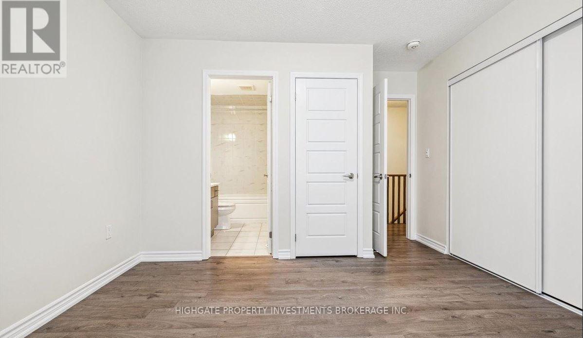 Photo 16 of 107 Lemieux Court, Milton, Ford — HOMEH