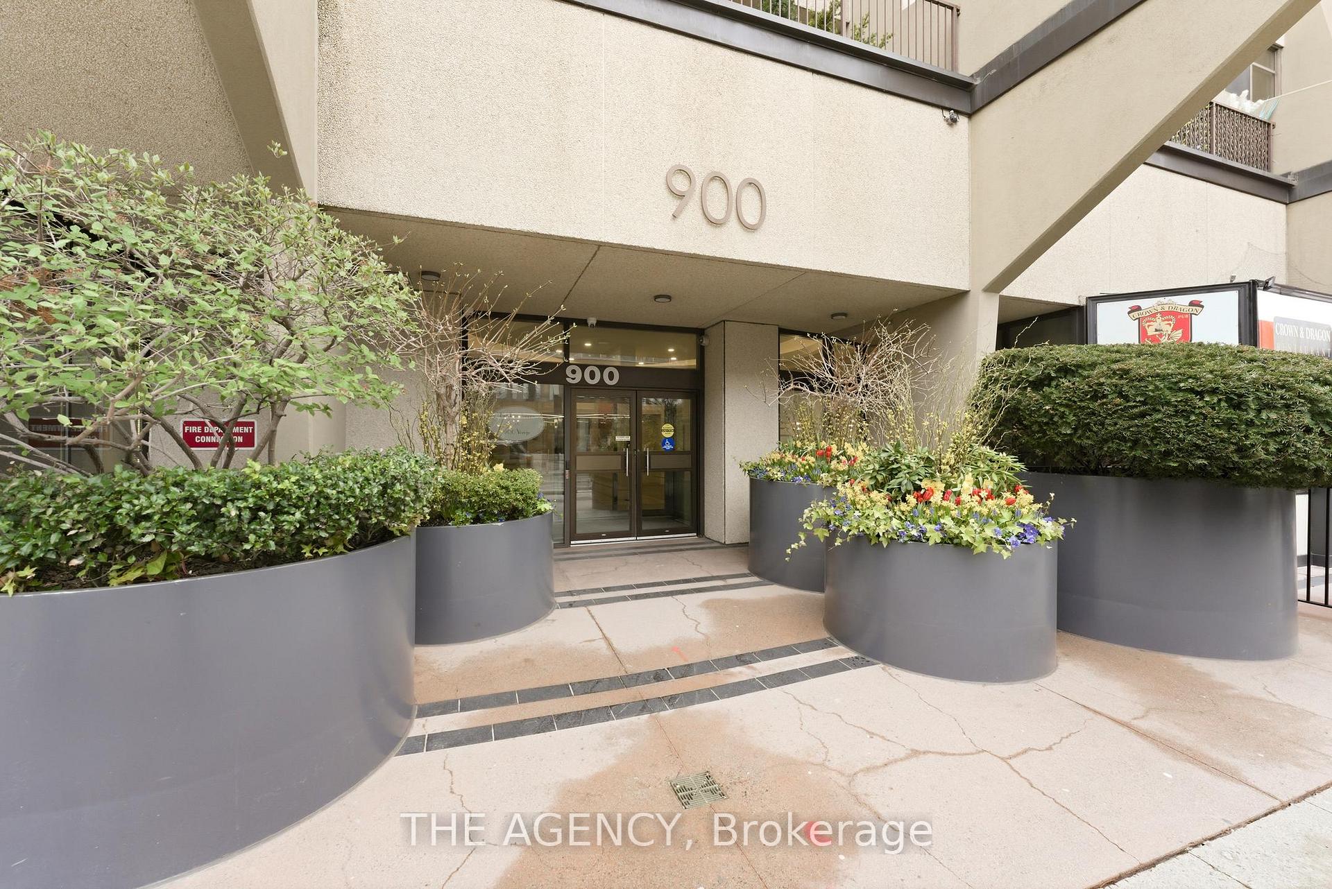 Photo 2 of Unit 902, 900 Yonge Street, Toronto, The Annex — HOMEH