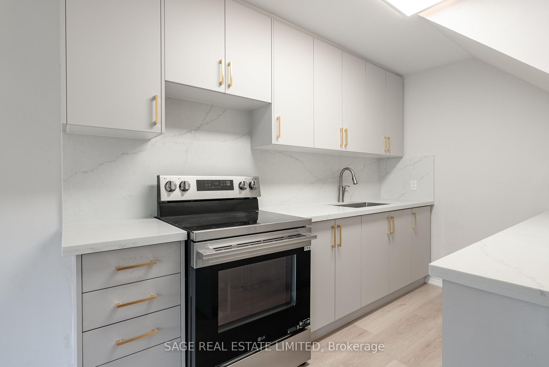 Photo 10 of Unit B, 112 Atlantic Avenue, Toronto, South Parkdale — HOMEH