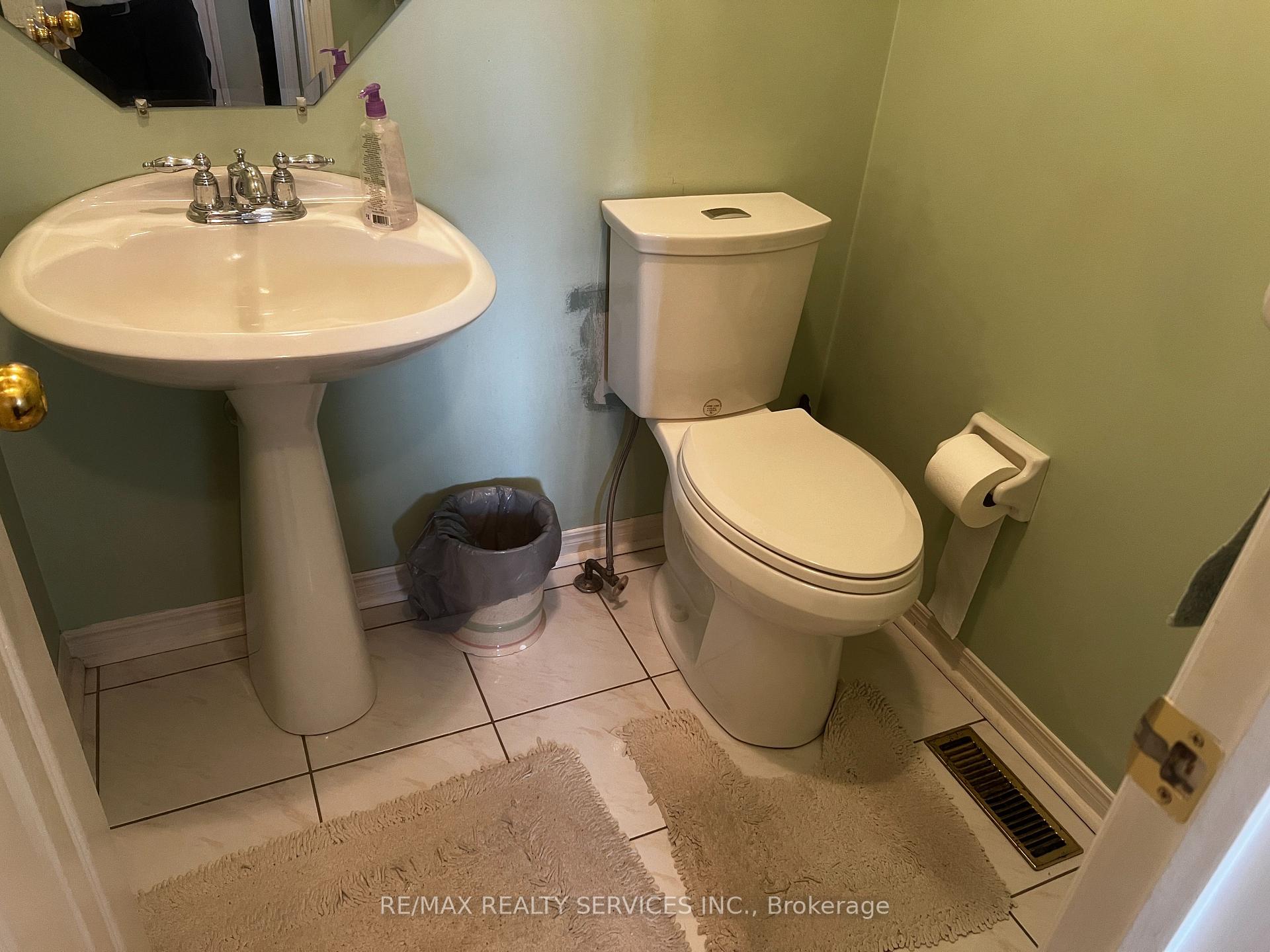 Photo 16 of 59 Stanwell Drive, Brampton, Heart Lake West — HOMEH