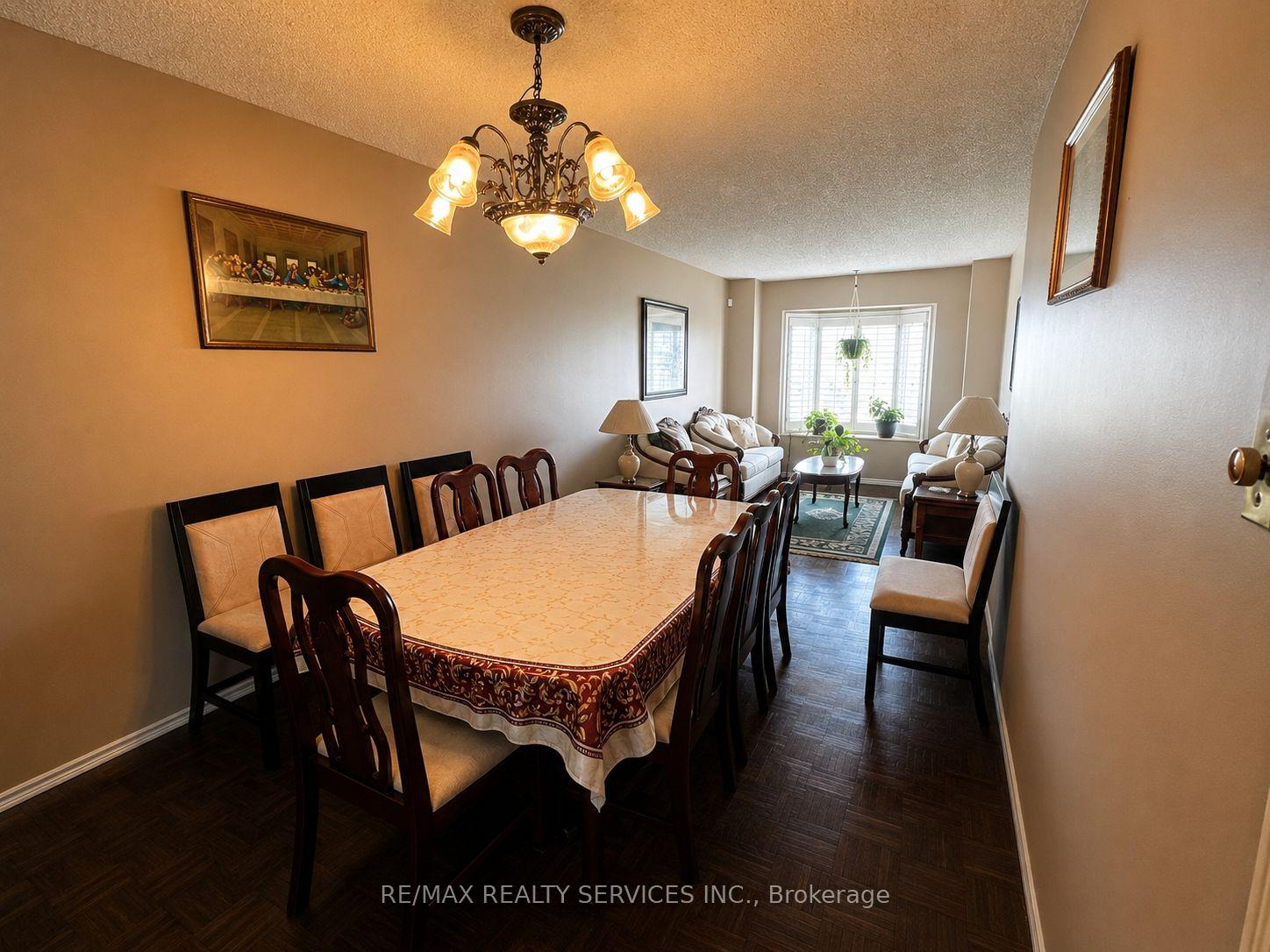 Photo 17 of 59 Stanwell Drive, Brampton, Heart Lake West — HOMEH