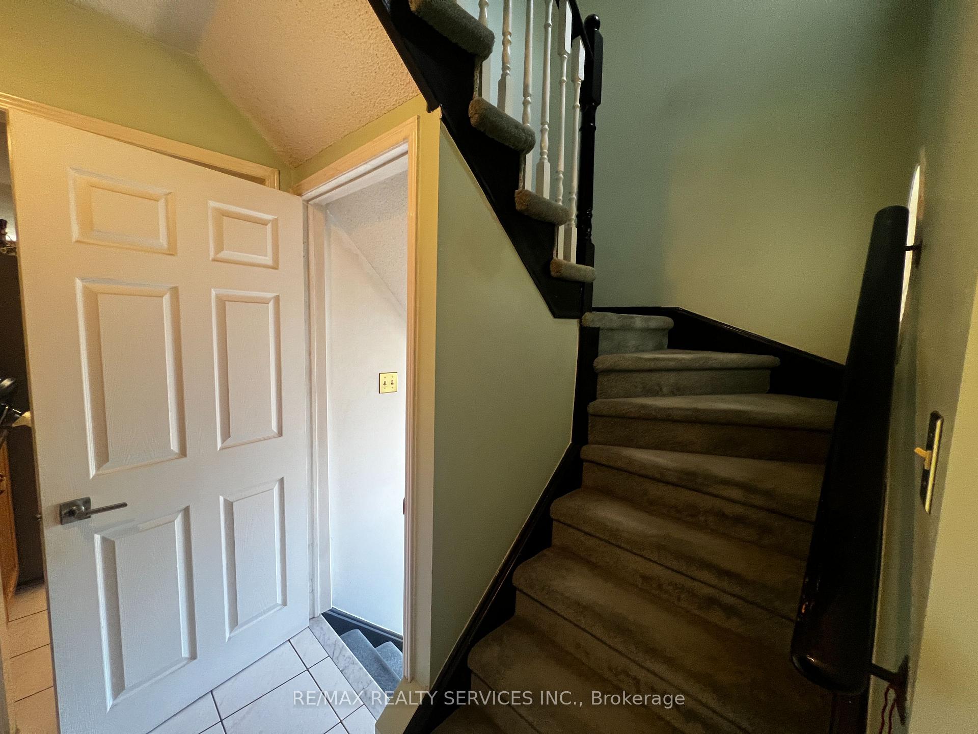 Photo 31 of 59 Stanwell Drive, Brampton, Heart Lake West — HOMEH