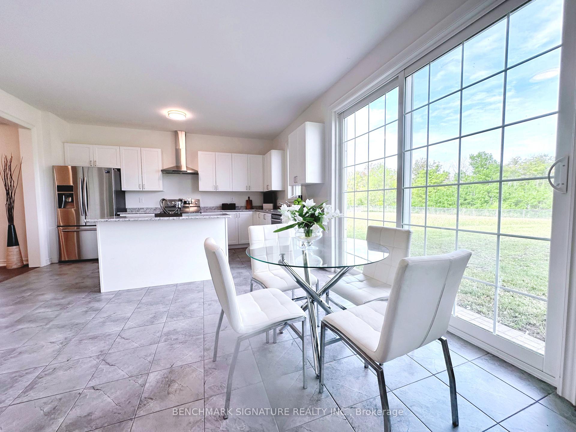 Photo 9 of 2481 Bandsman Crescent, Oshawa, Windfields — HOMEH