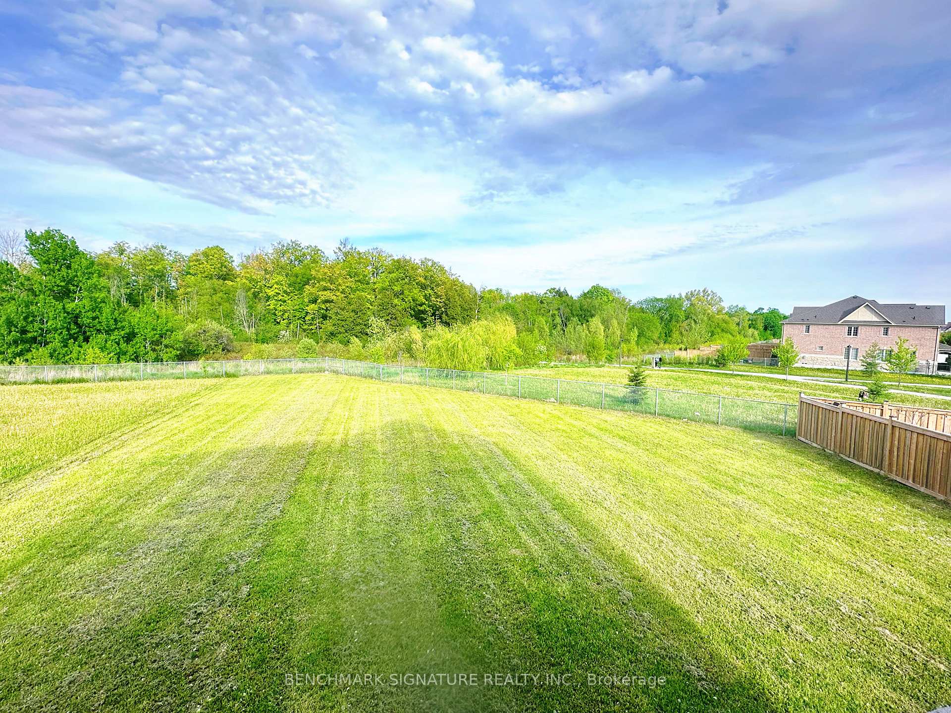 Photo 29 of 2481 Bandsman Crescent, Oshawa, Windfields — HOMEH