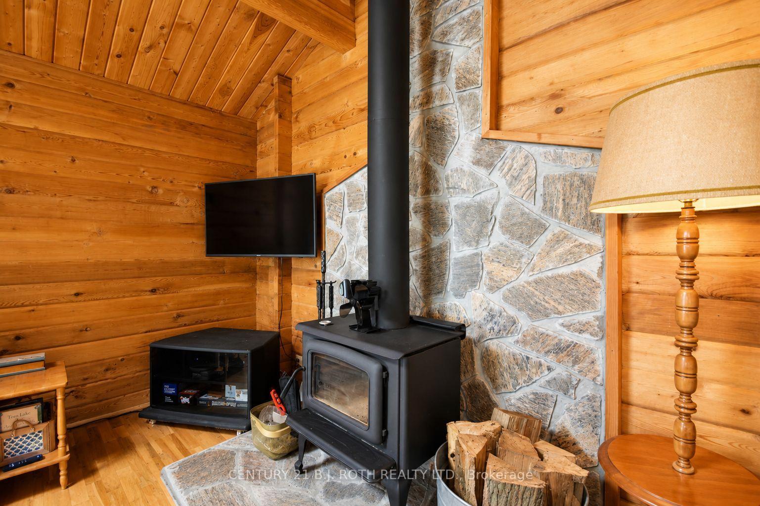 Photo 11 of 2504 Island 404/QUARRY, Georgian Bay, Baxter — HOMEH