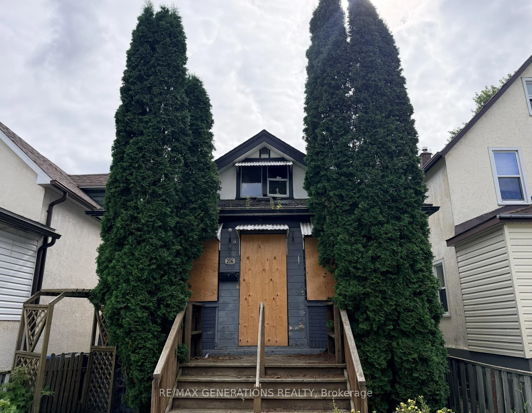 Photo 1 of 216 Rowand Street, Thunder Bay, East End — HOMEH