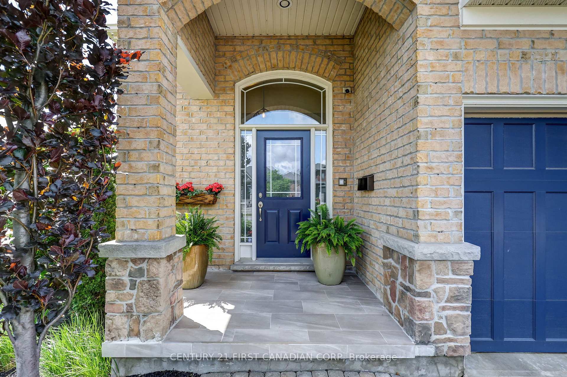 Photo 4 of 6919 Raleigh Boulevard, London, South V — HOMEH