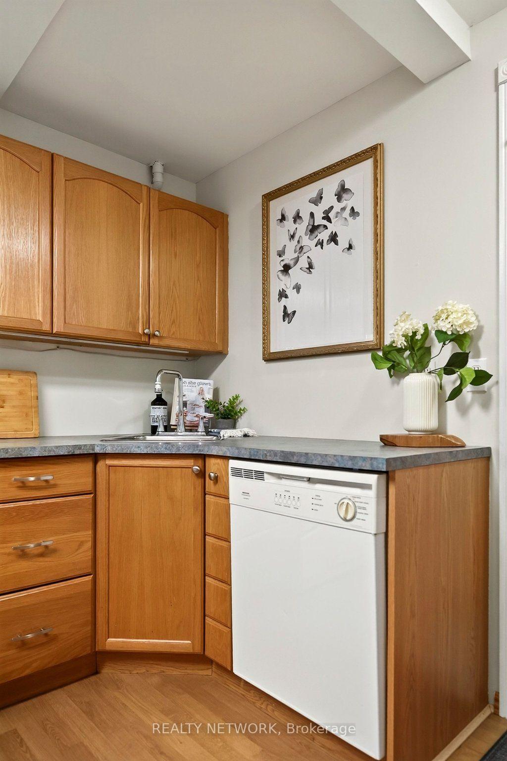 Photo 10 of 269 Tolton Avenue, Hamilton, Normanhurst — HOMEH