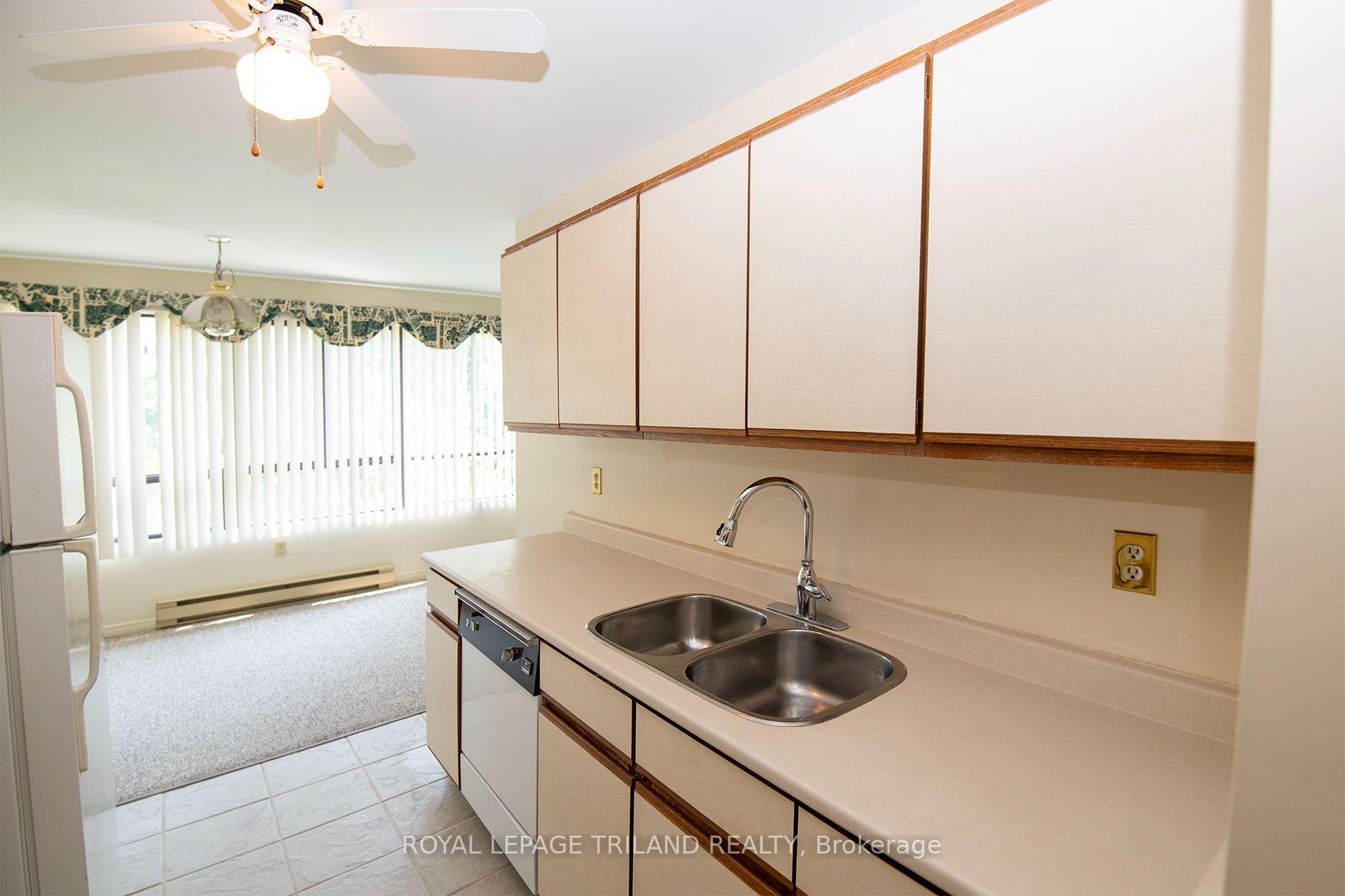 Photo 5 of Unit 507, 135 Base Line Road W, London, South D — HOMEH