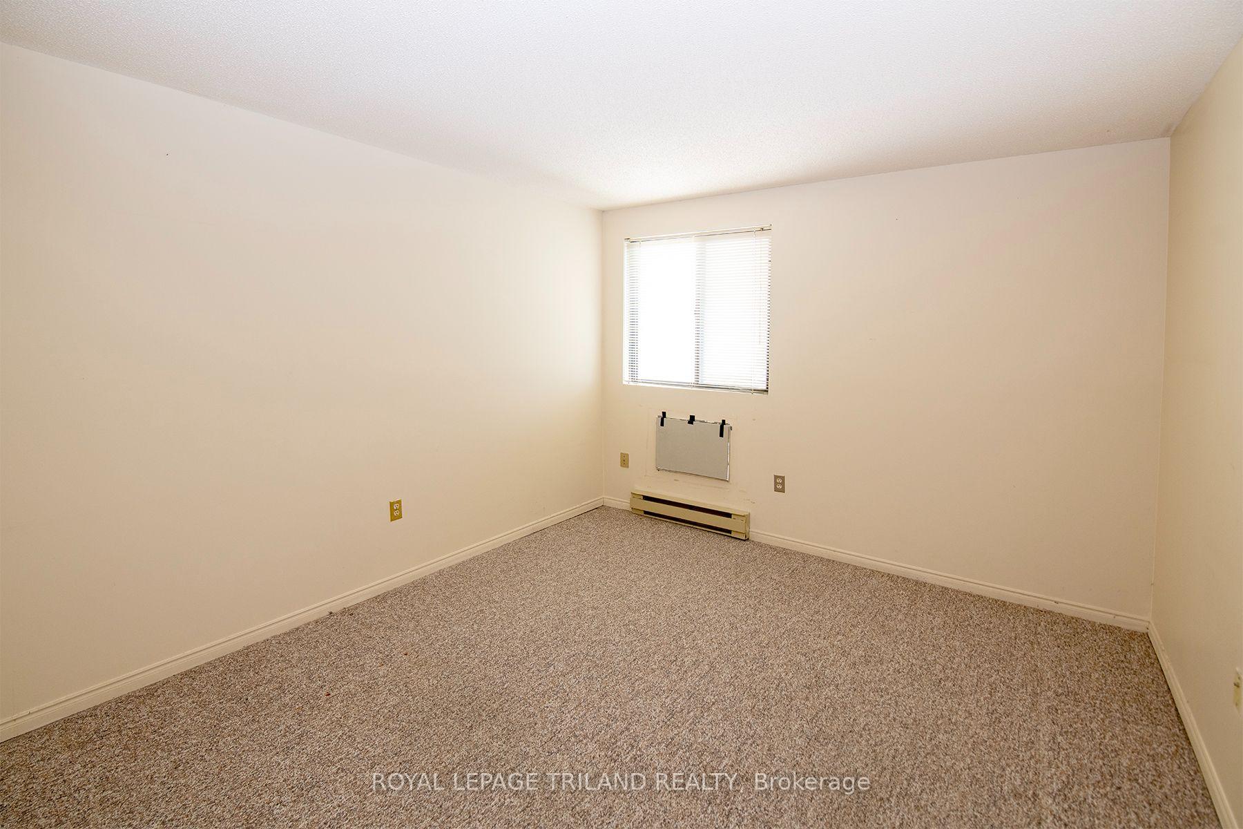 Photo 13 of Unit 507, 135 Base Line Road W, London, South D — HOMEH