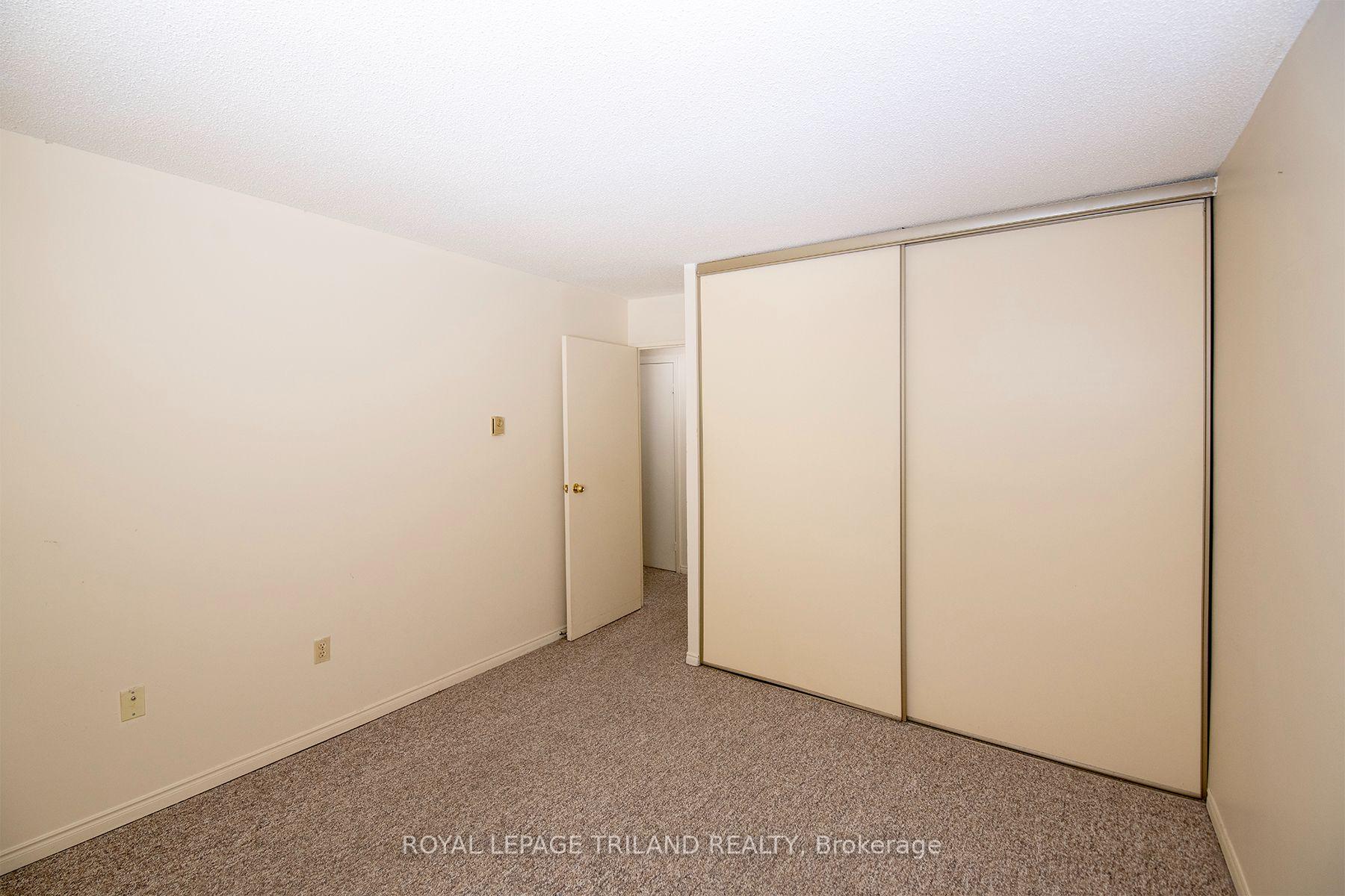 Photo 14 of Unit 507, 135 Base Line Road W, London, South D — HOMEH