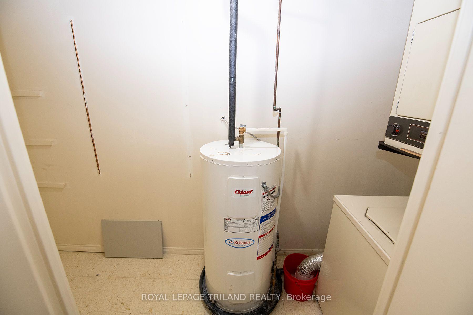 Photo 18 of Unit 507, 135 Base Line Road W, London, South D — HOMEH