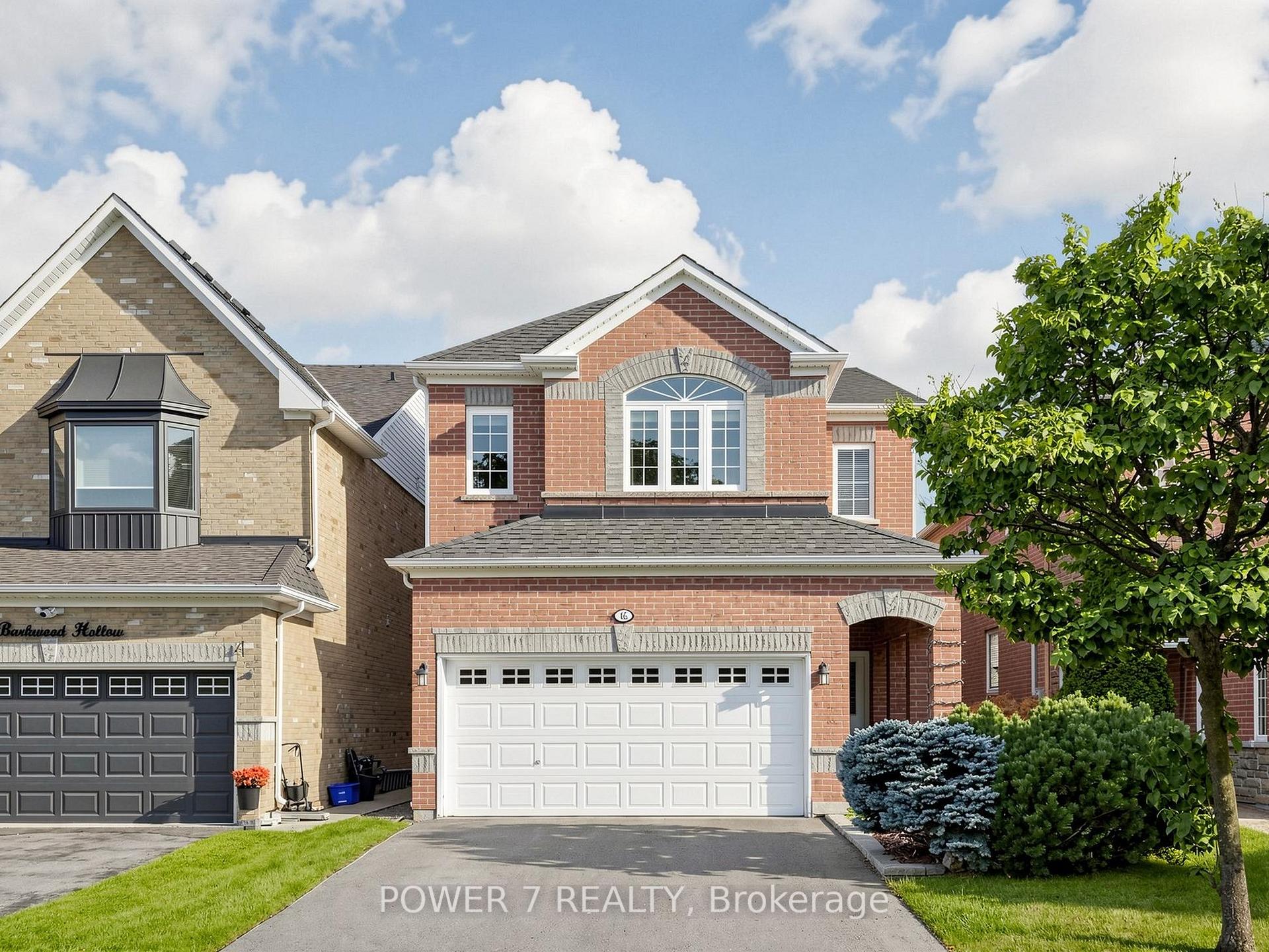 Photo 3 of 16 Barkwood Hollow, Markham, Berczy — HOMEH