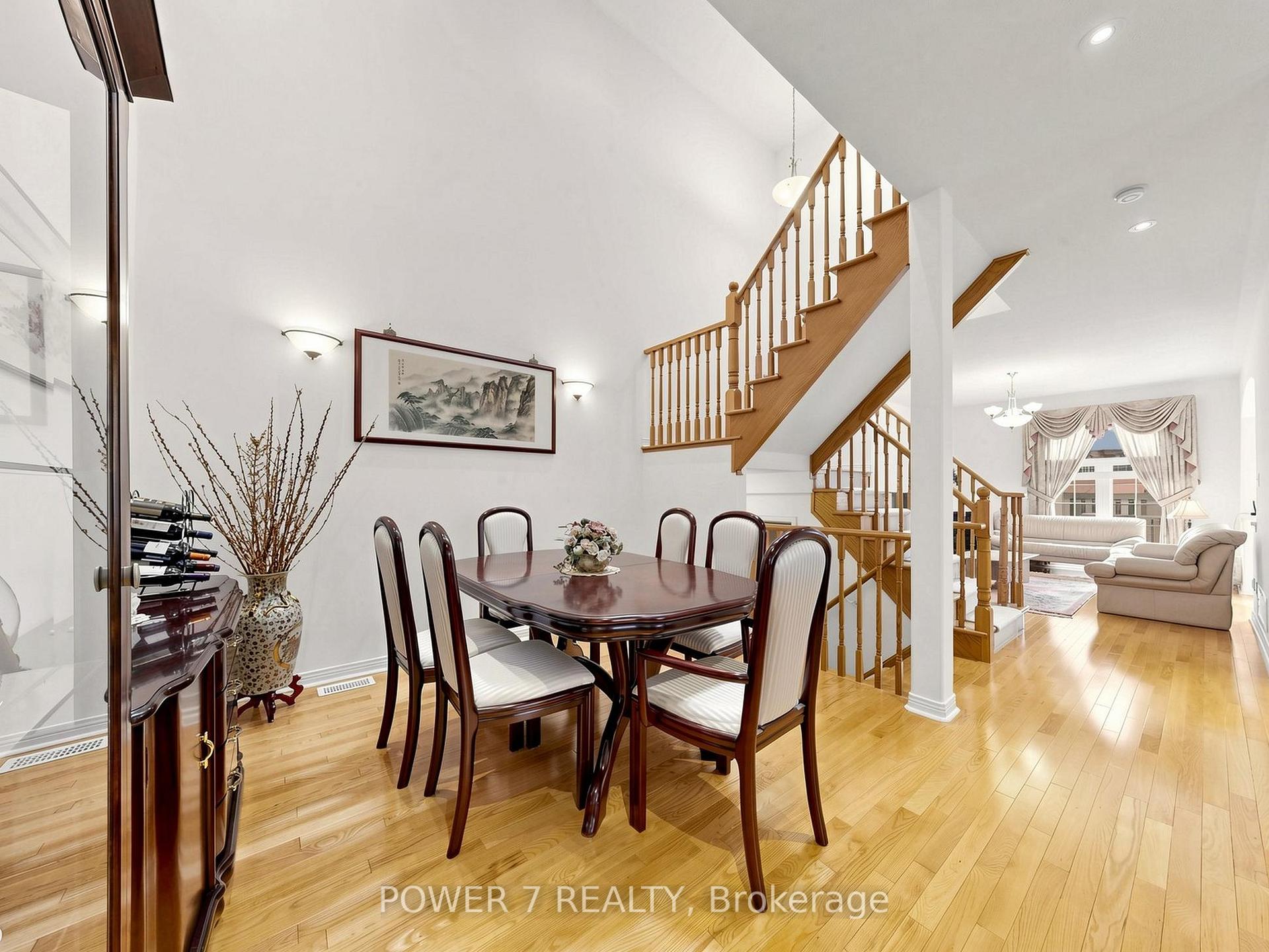 Photo 9 of 16 Barkwood Hollow, Markham, Berczy — HOMEH