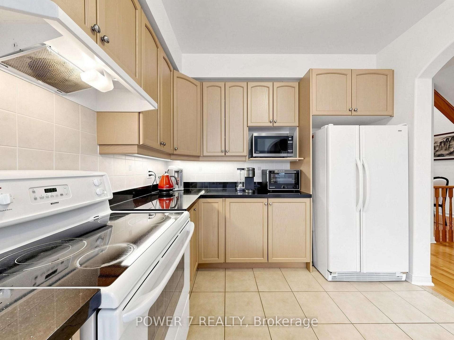 Photo 15 of 16 Barkwood Hollow, Markham, Berczy — HOMEH