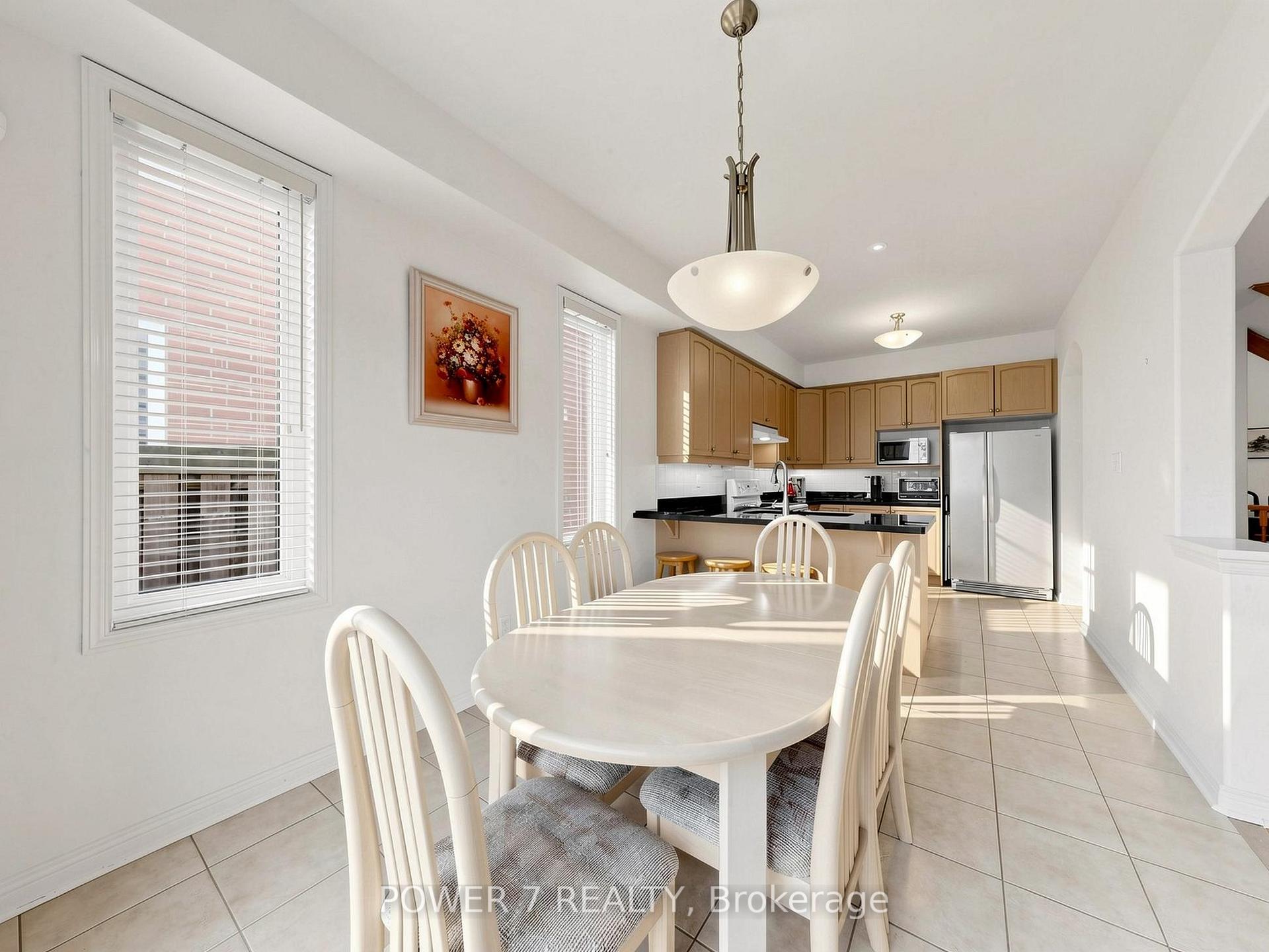 Photo 21 of 16 Barkwood Hollow, Markham, Berczy — HOMEH