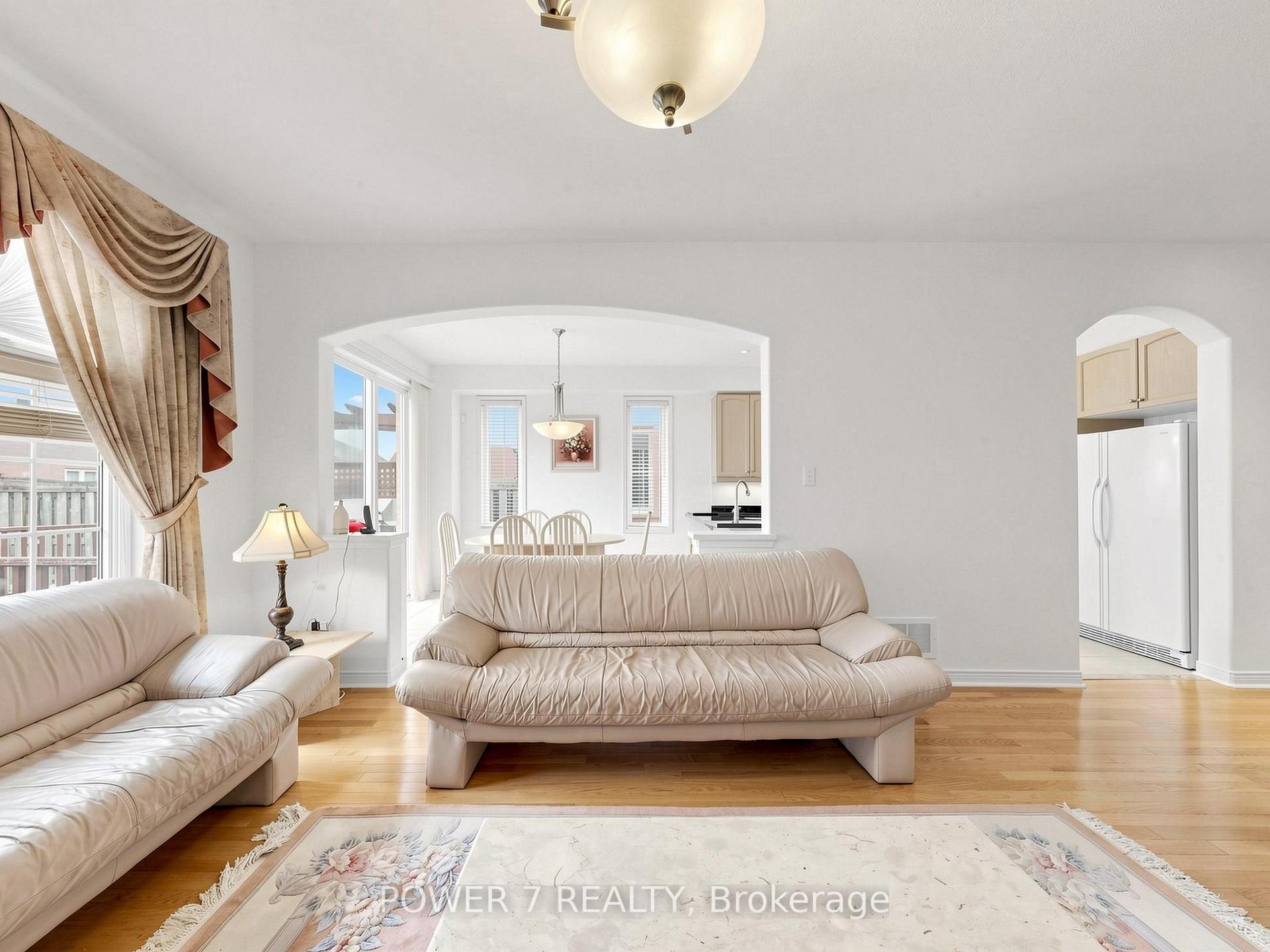 Photo 27 of 16 Barkwood Hollow, Markham, Berczy — HOMEH
