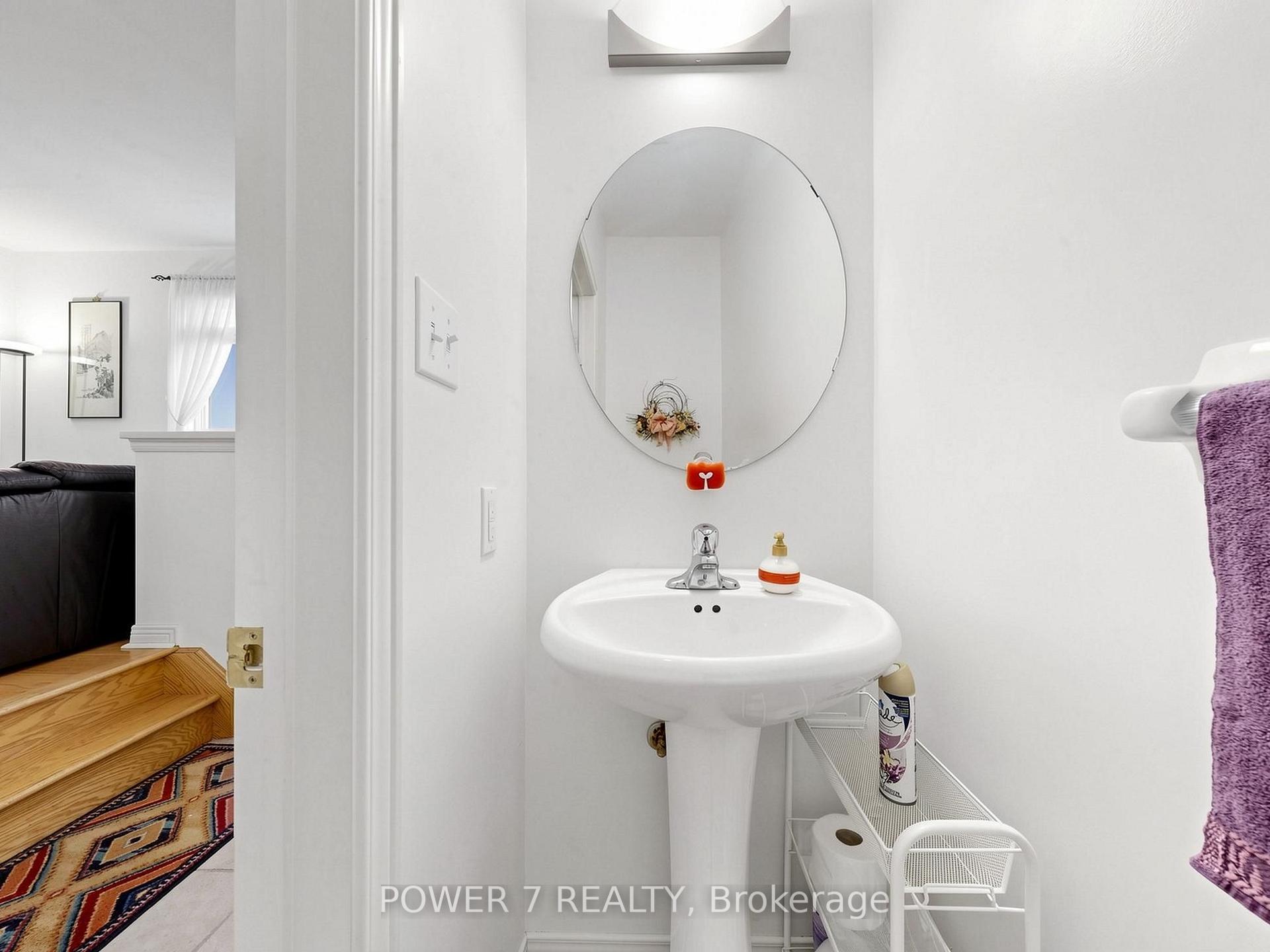 Photo 28 of 16 Barkwood Hollow, Markham, Berczy — HOMEH