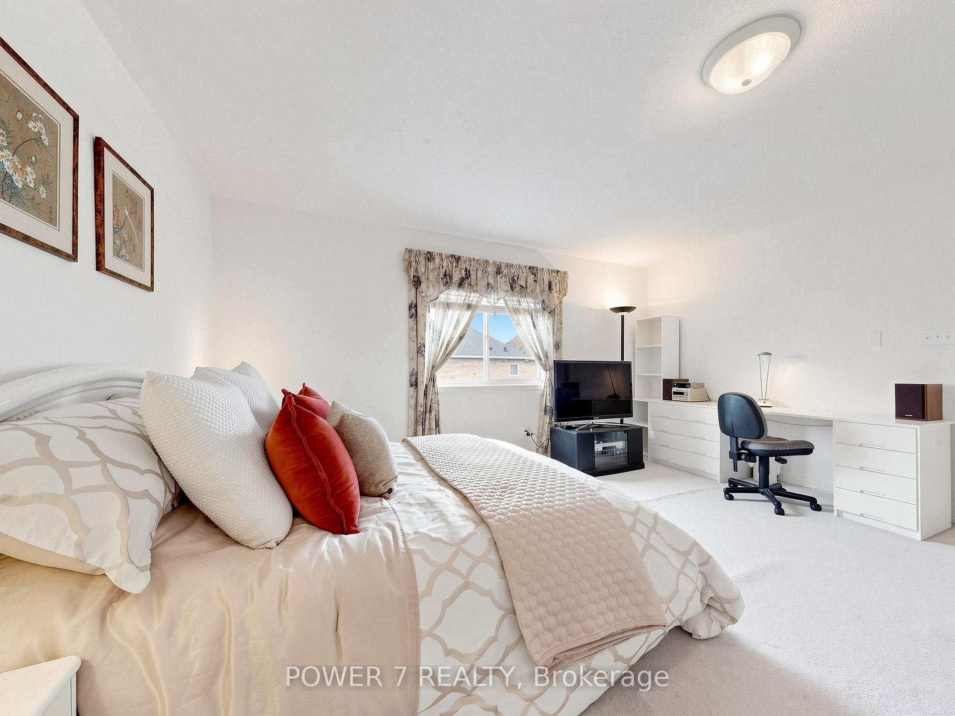Photo 34 of 16 Barkwood Hollow, Markham, Berczy — HOMEH