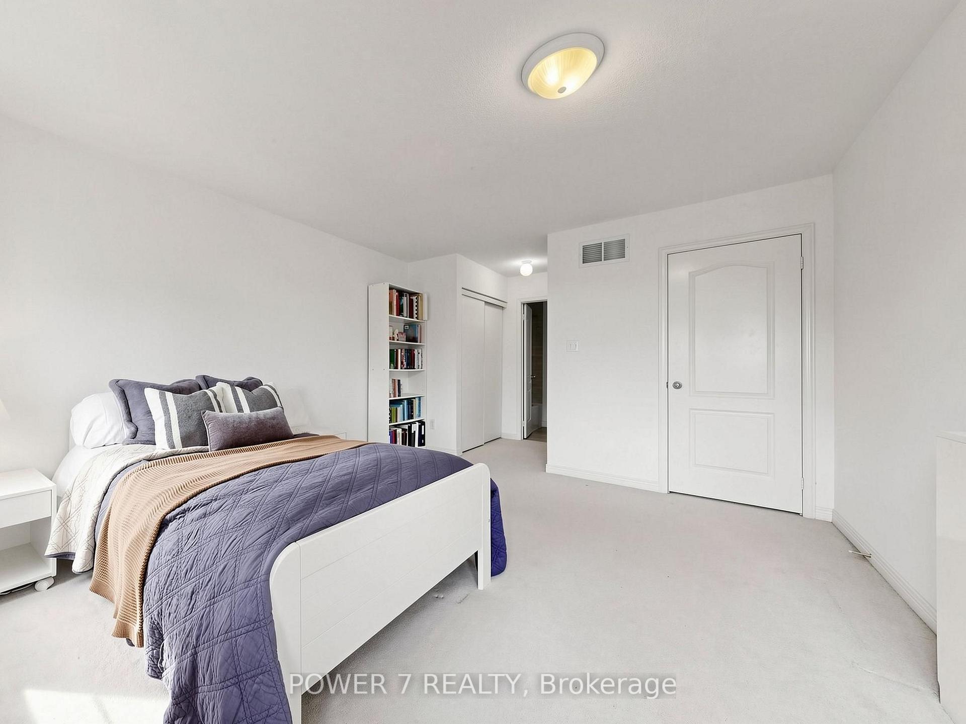 Photo 37 of 16 Barkwood Hollow, Markham, Berczy — HOMEH