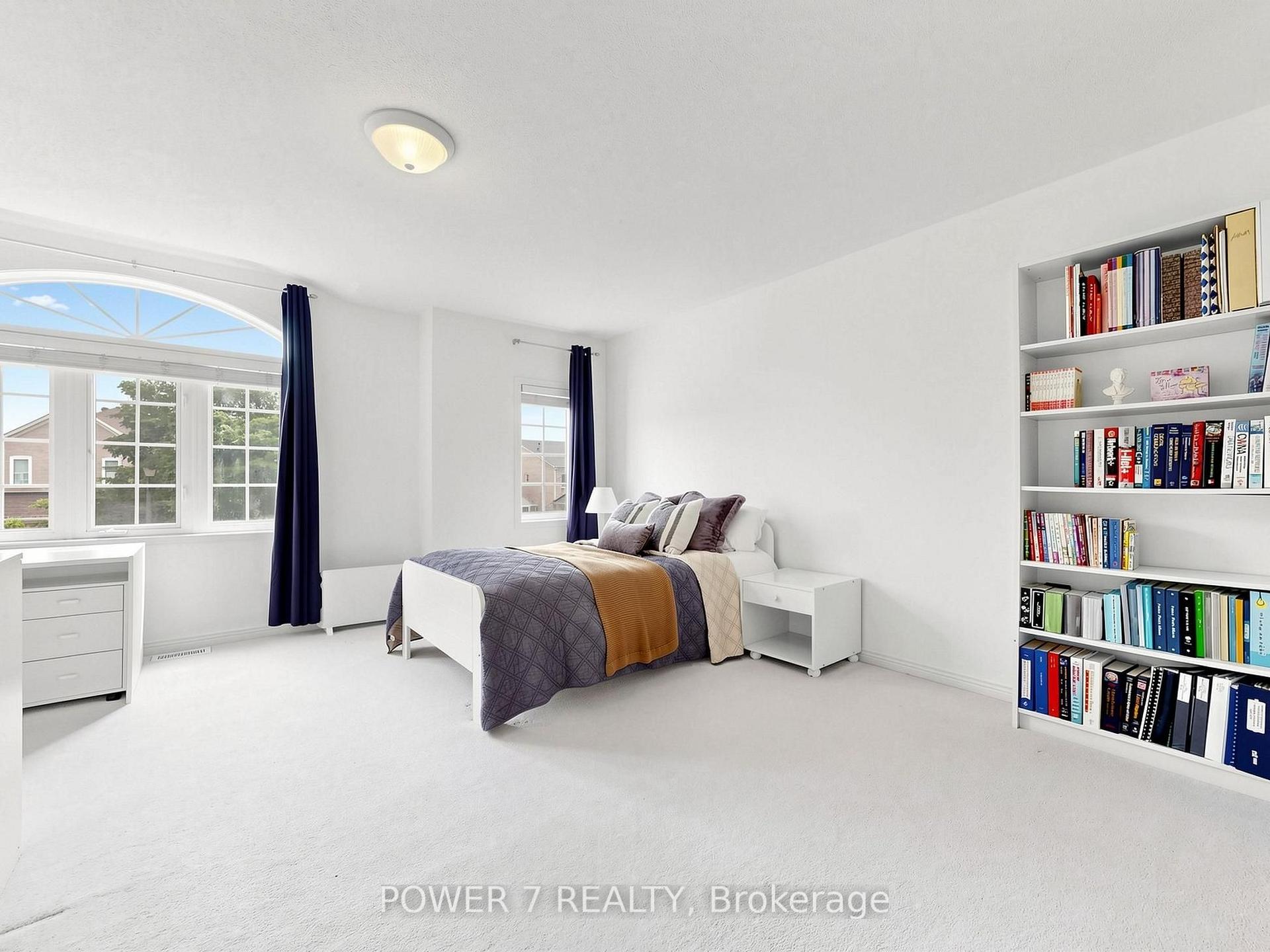 Photo 38 of 16 Barkwood Hollow, Markham, Berczy — HOMEH