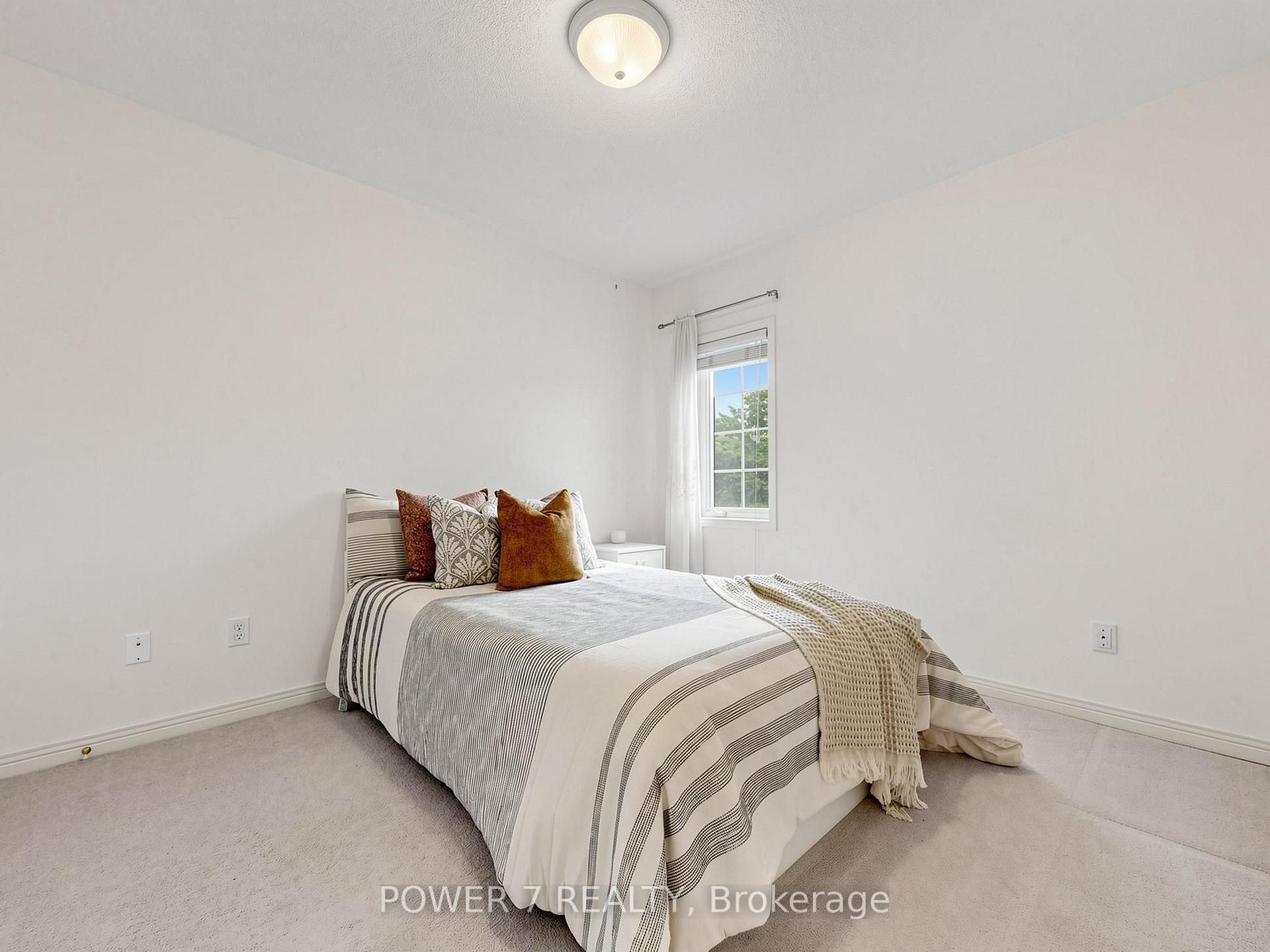 Photo 42 of 16 Barkwood Hollow, Markham, Berczy — HOMEH
