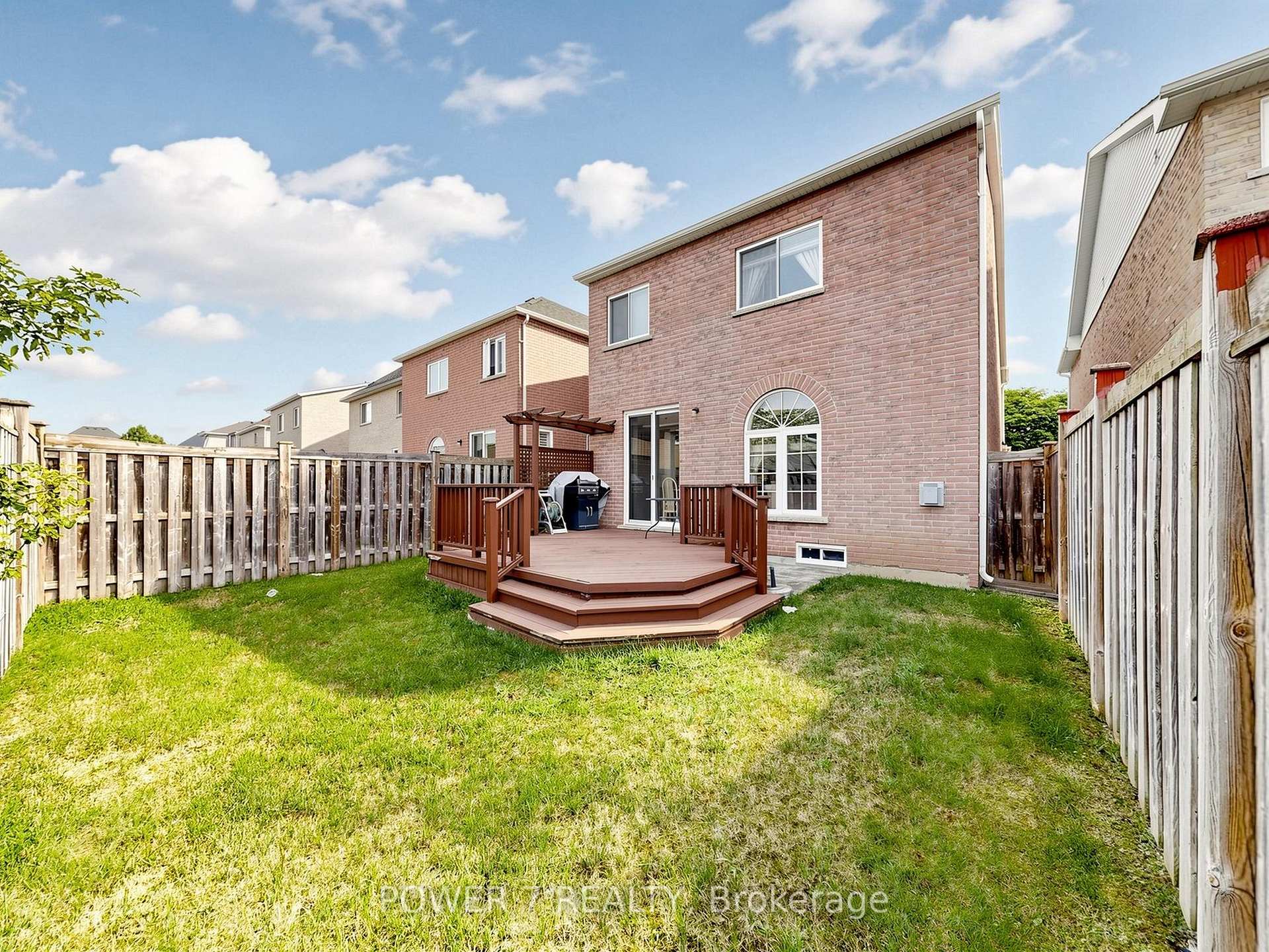 Photo 50 of 16 Barkwood Hollow, Markham, Berczy — HOMEH