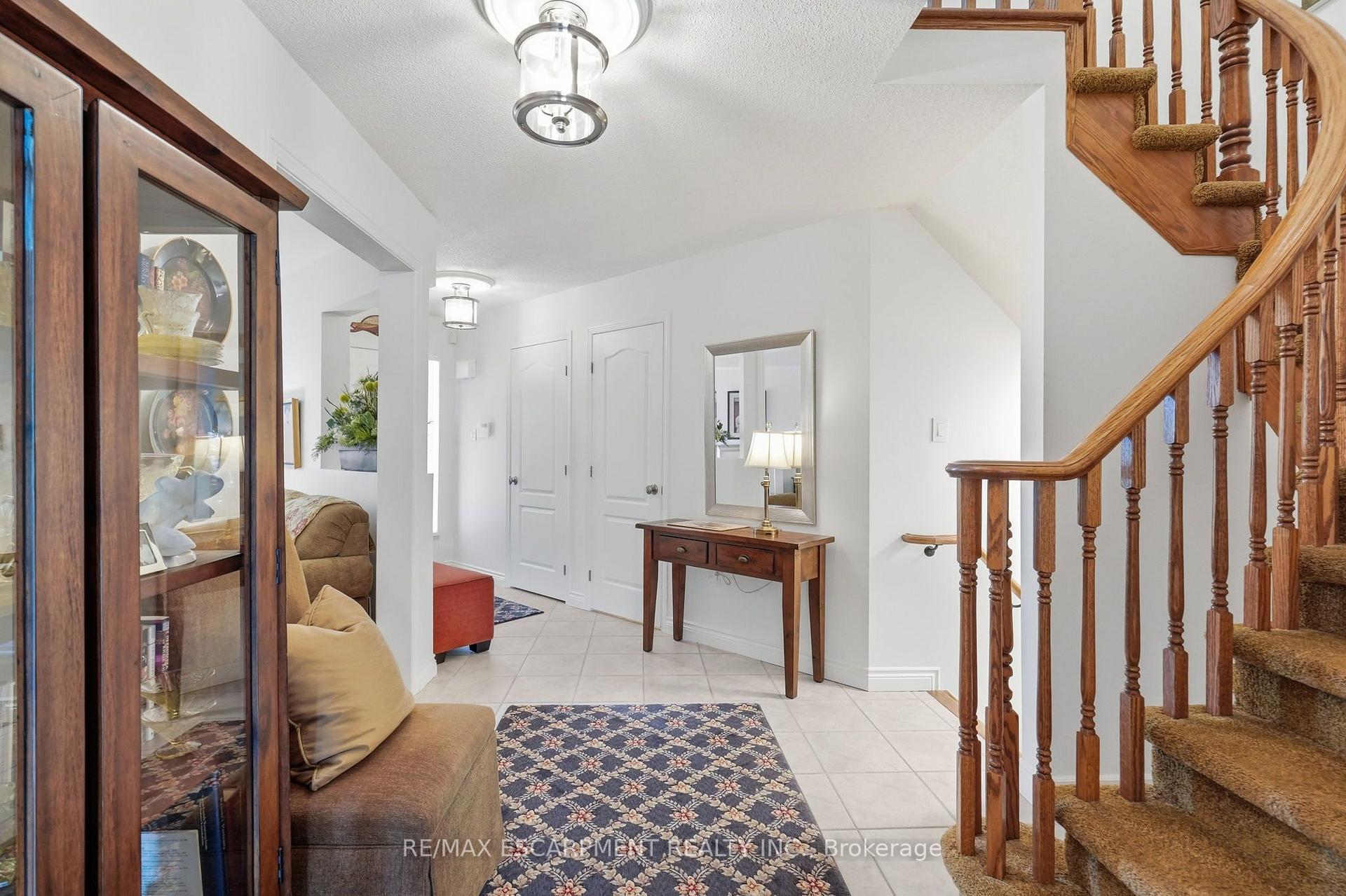 Photo 8 of 64 Redfern Avenue, Hamilton, Mountview — HOMEH
